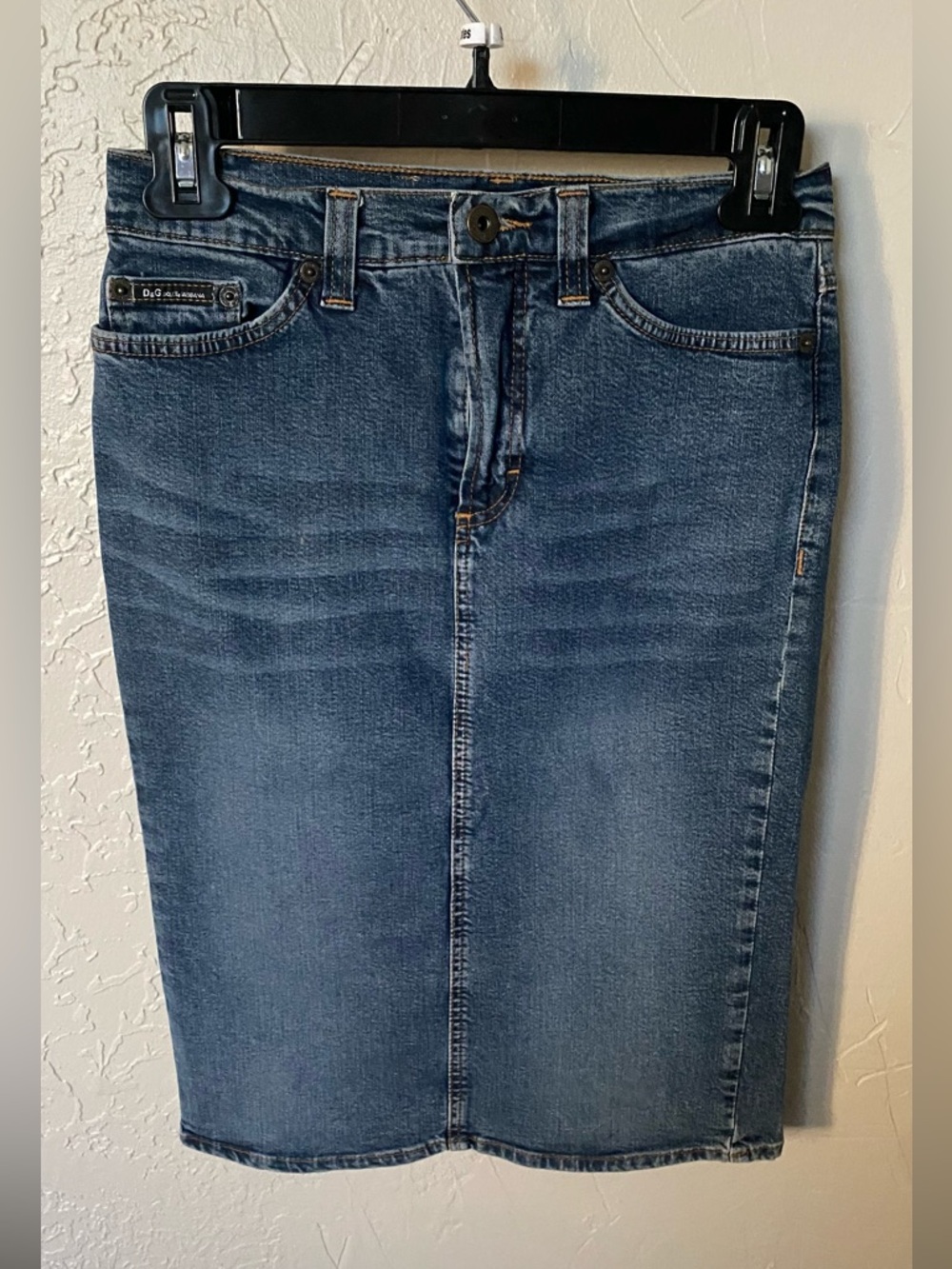 Dolce & Gabbana women’s Blue Slim Straight Jeans - Picture 2 of 9